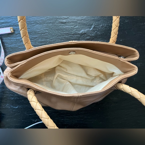 SALE!🌺 Desmo Handbag Made in Italy - Picture 7 of 7